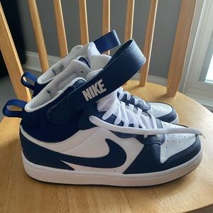 Big kids size 6 youth Nike court high tops